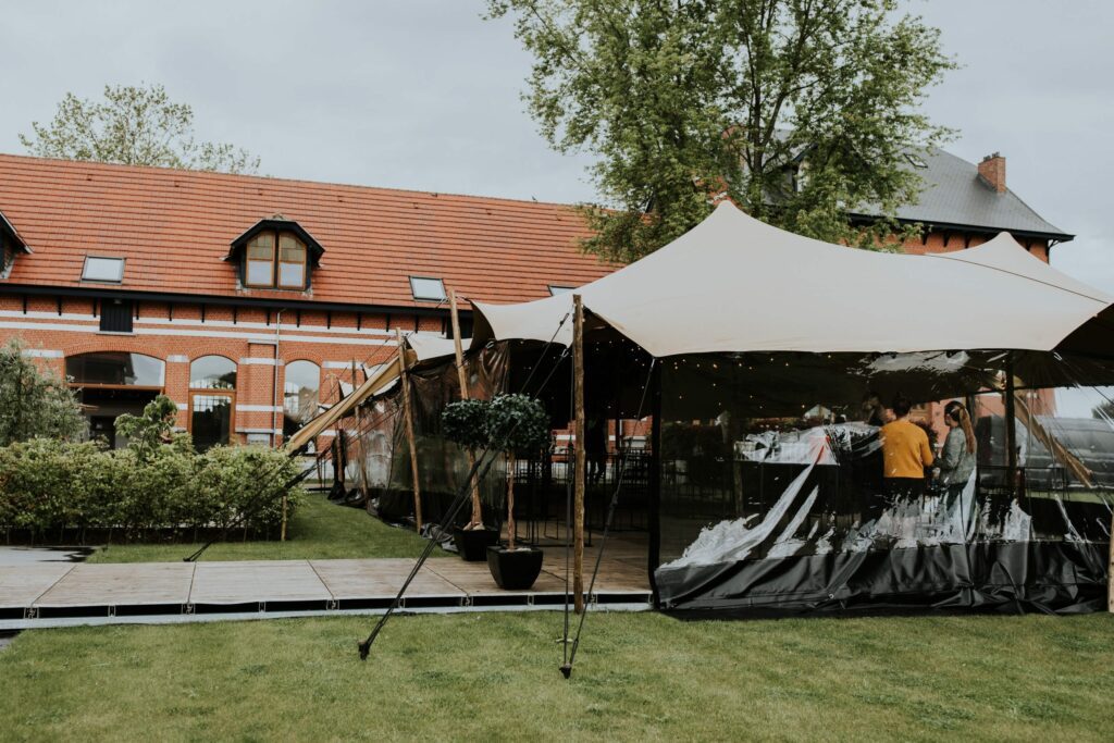 Stretchtent huren Met Zijwanden